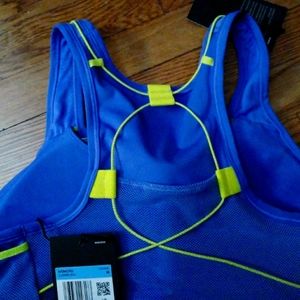 Nike Swoosh Pocket Bra